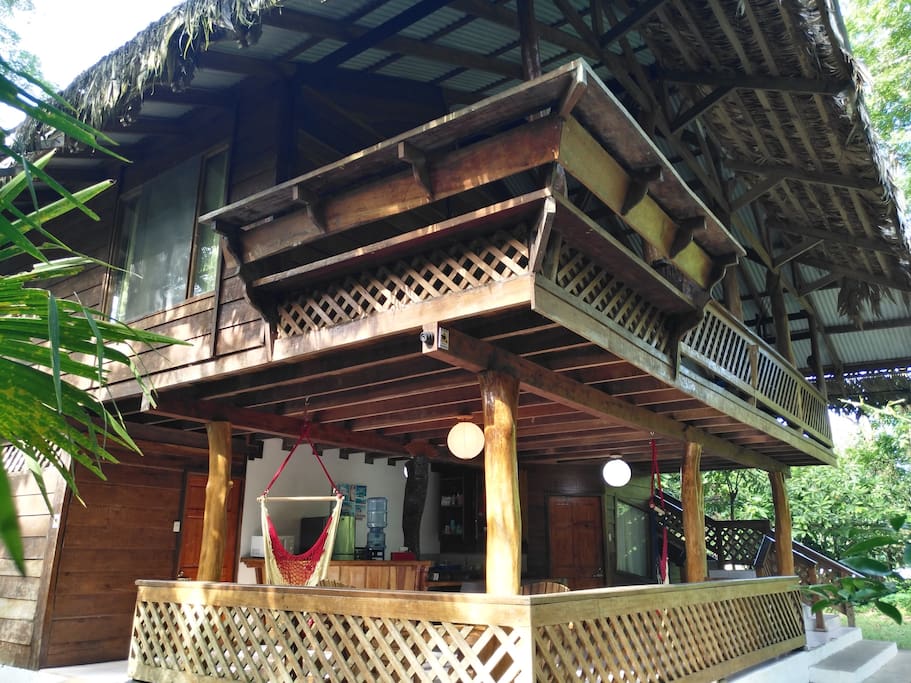 5F94B89E-C6AC-4E44-A705-AEA0A5C1DFB9